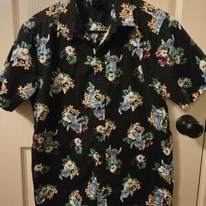Disney Lilo & Stitch  Hawaiian Button Up Shirt Size Small Black Floral Tropical